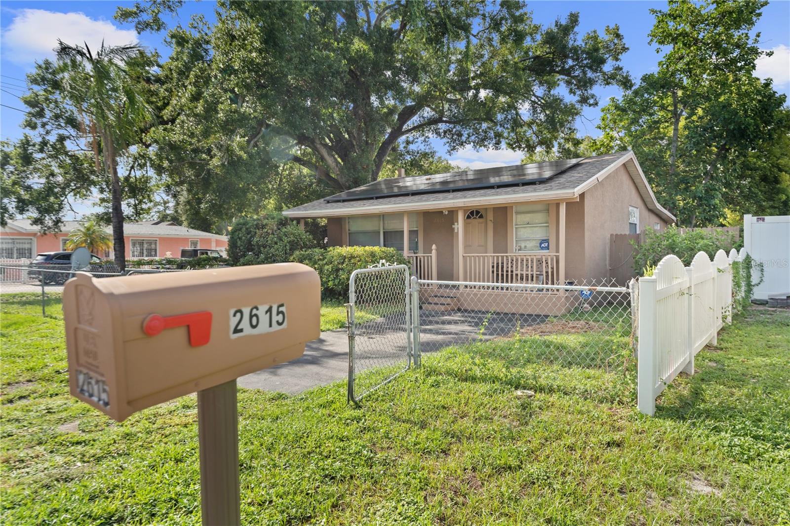 2615 W COMANCHE AVE — photo 11