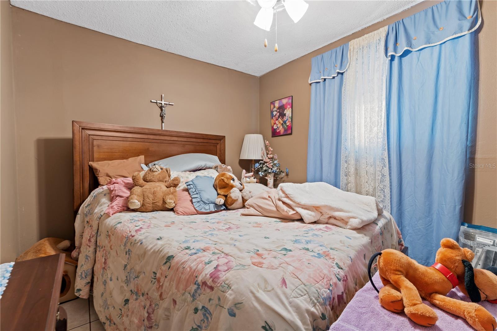 2615 W COMANCHE AVE — photo 23