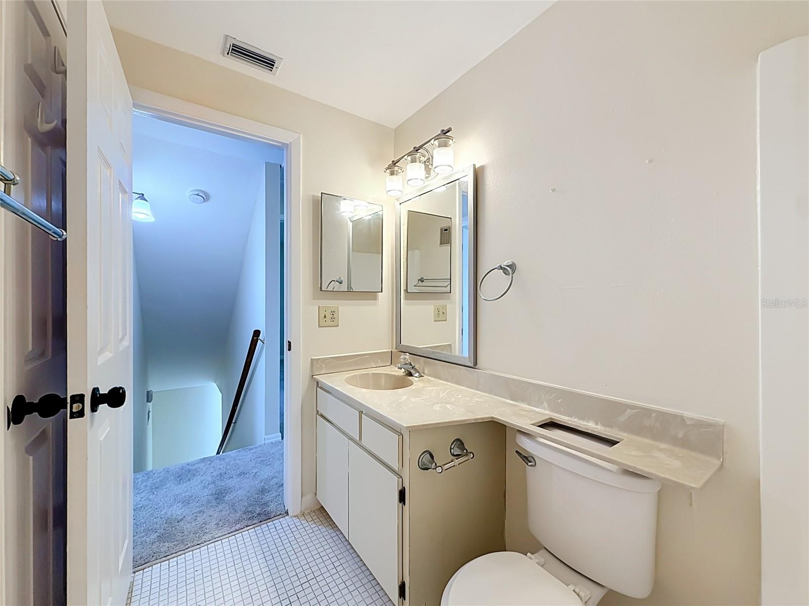 1718 ADAMS CIR S — photo 19