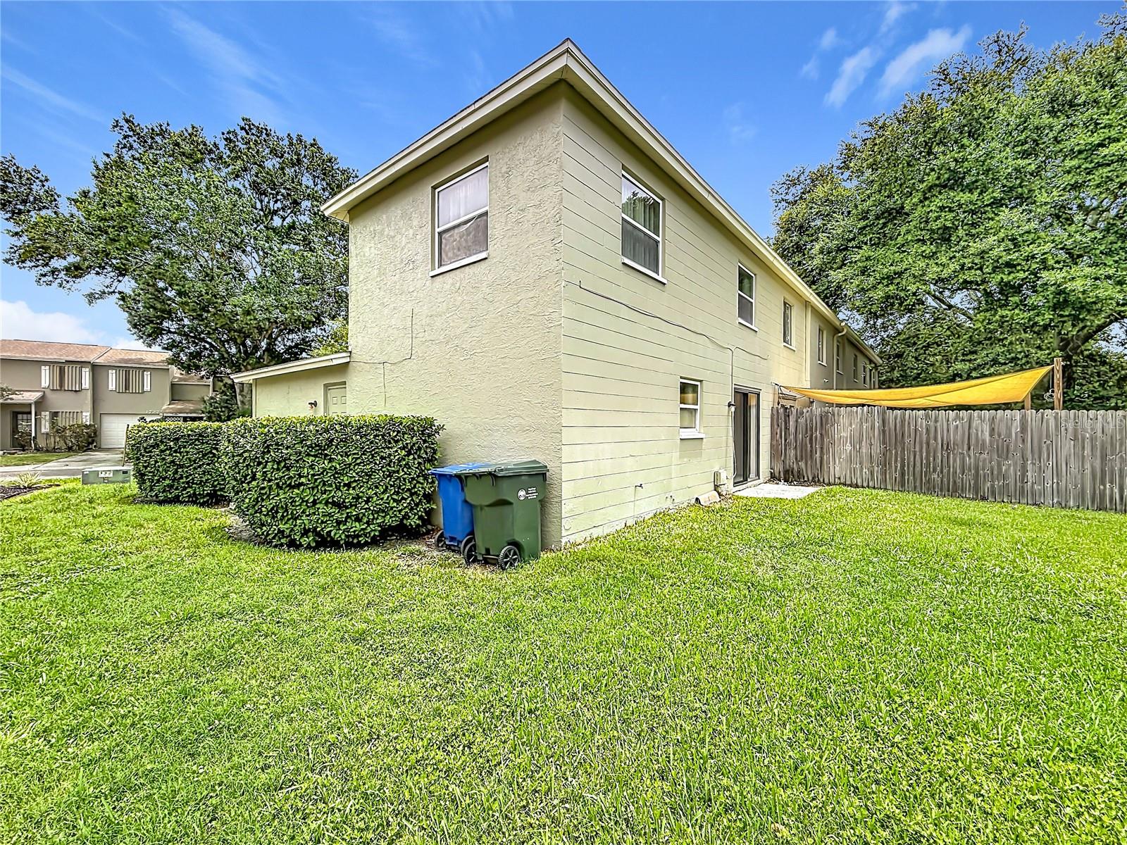 1718 ADAMS CIR S — photo 42