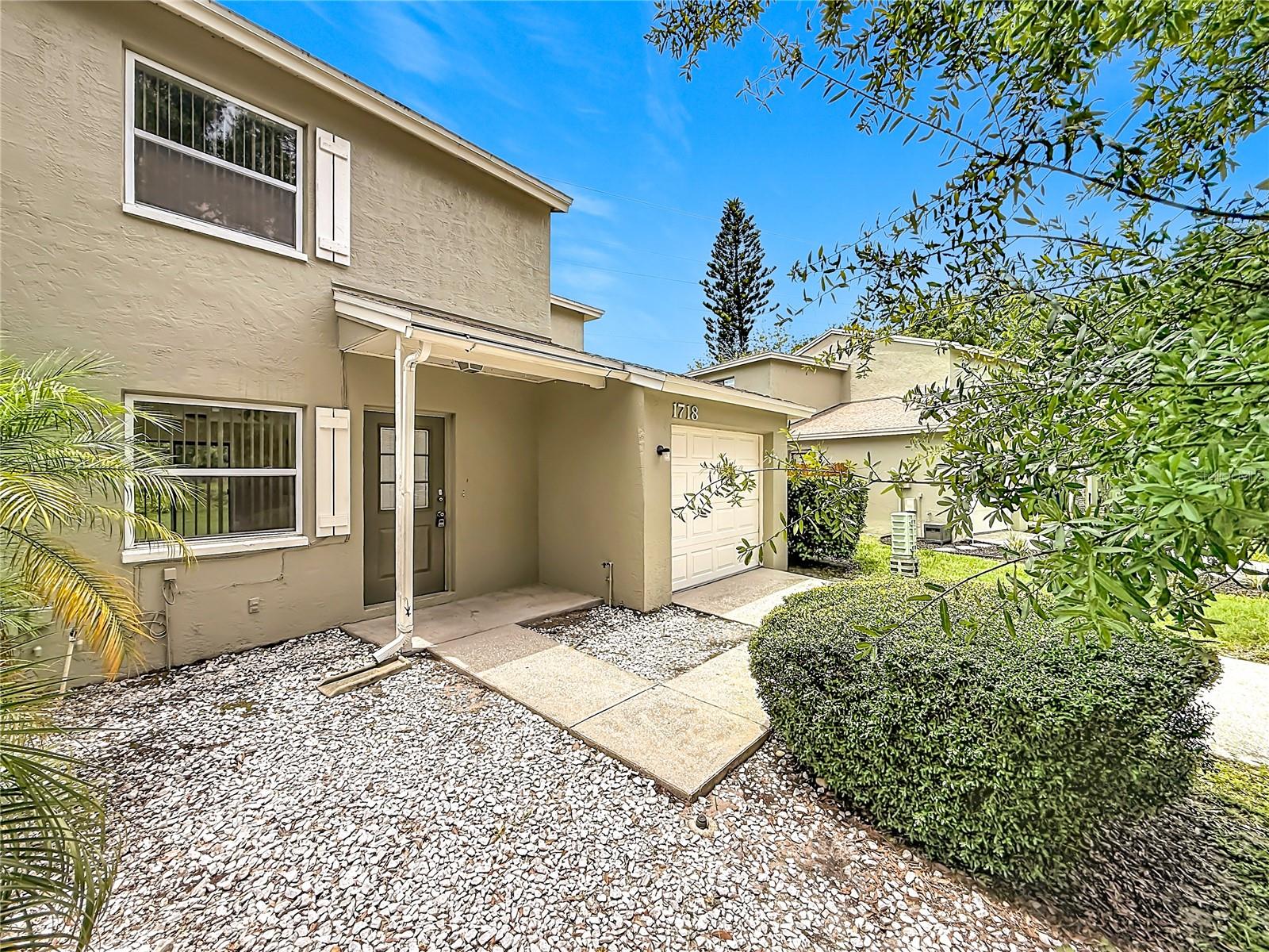 1718 ADAMS CIR S — photo 47