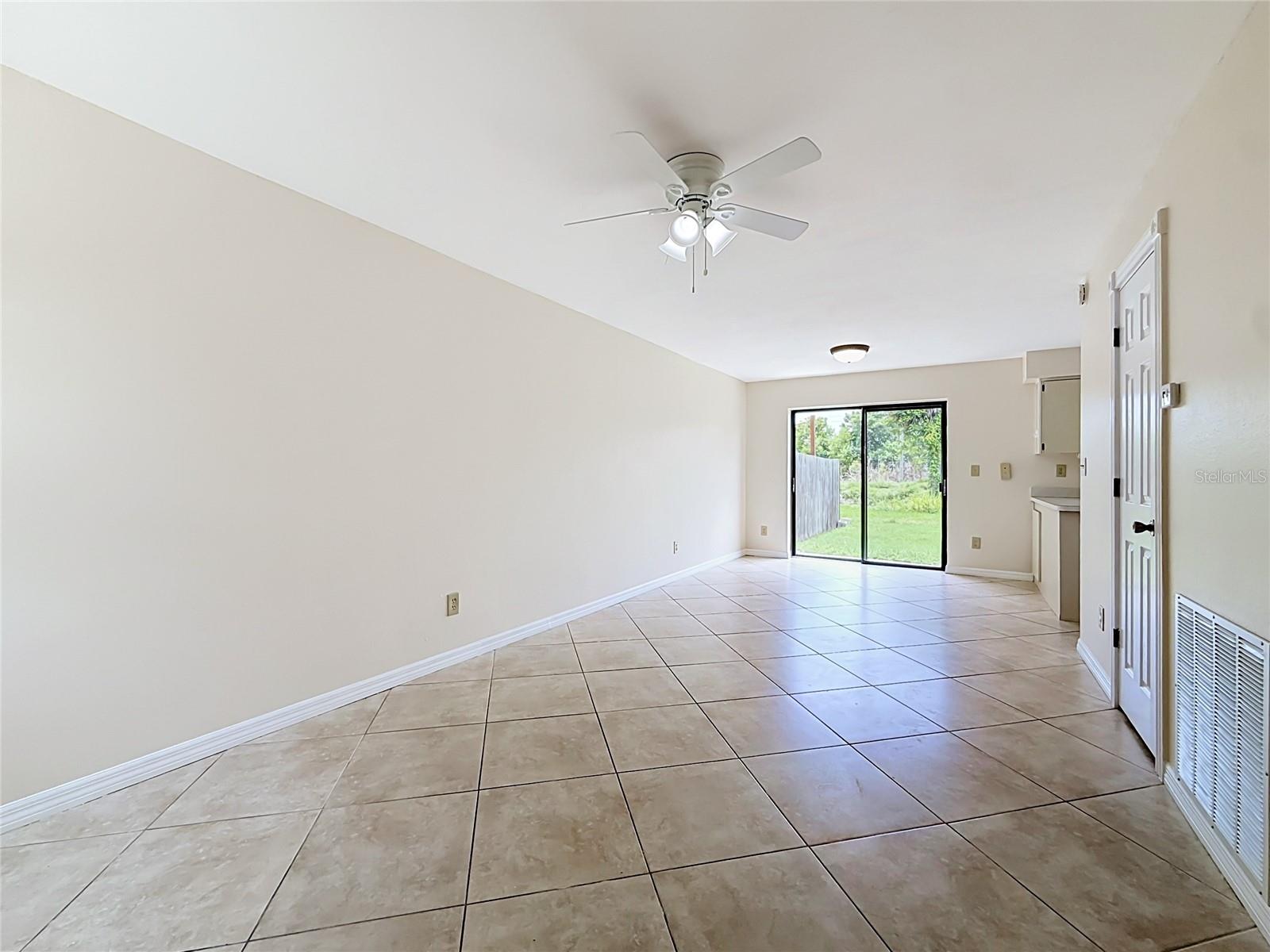 1718 ADAMS CIR S — photo 7