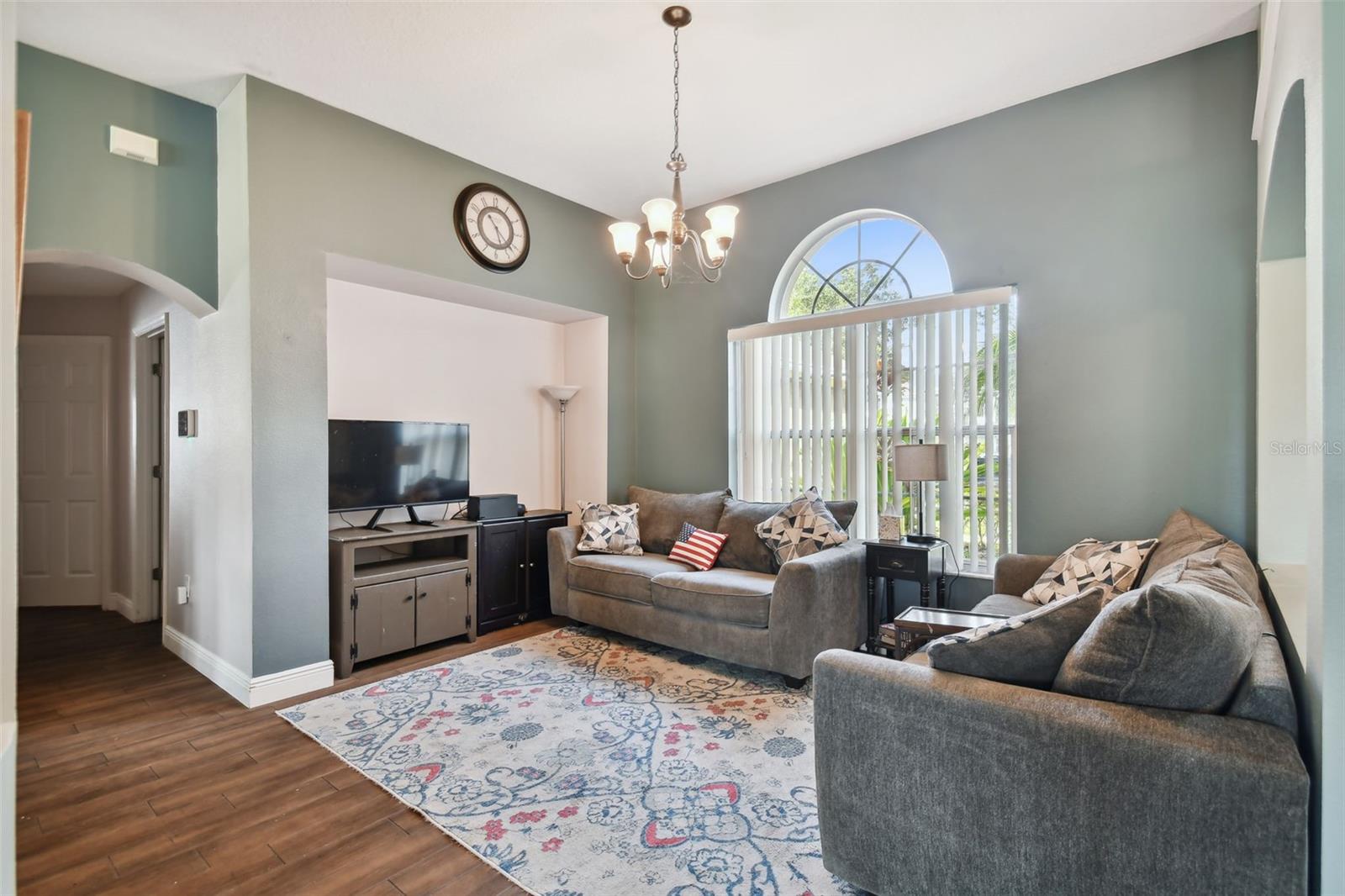 16920 FALCONRIDGE RD — photo 3