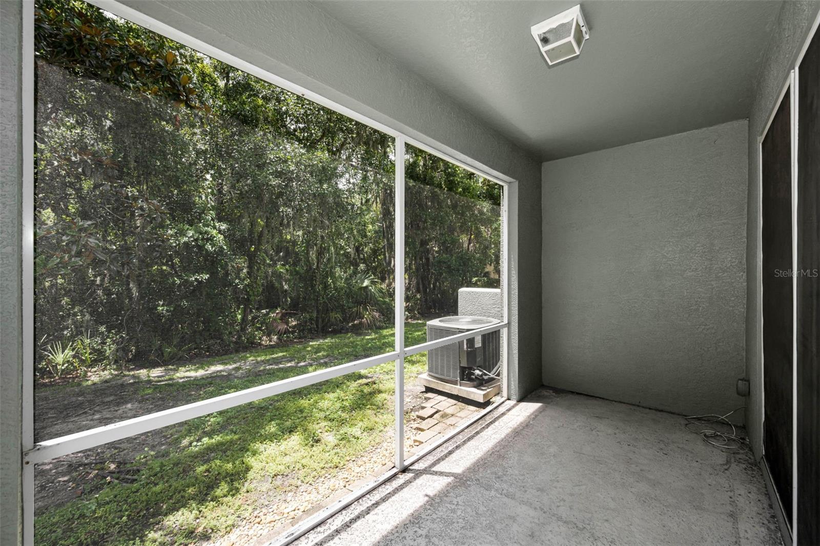 2418 EARLSWOOD CT — photo 32