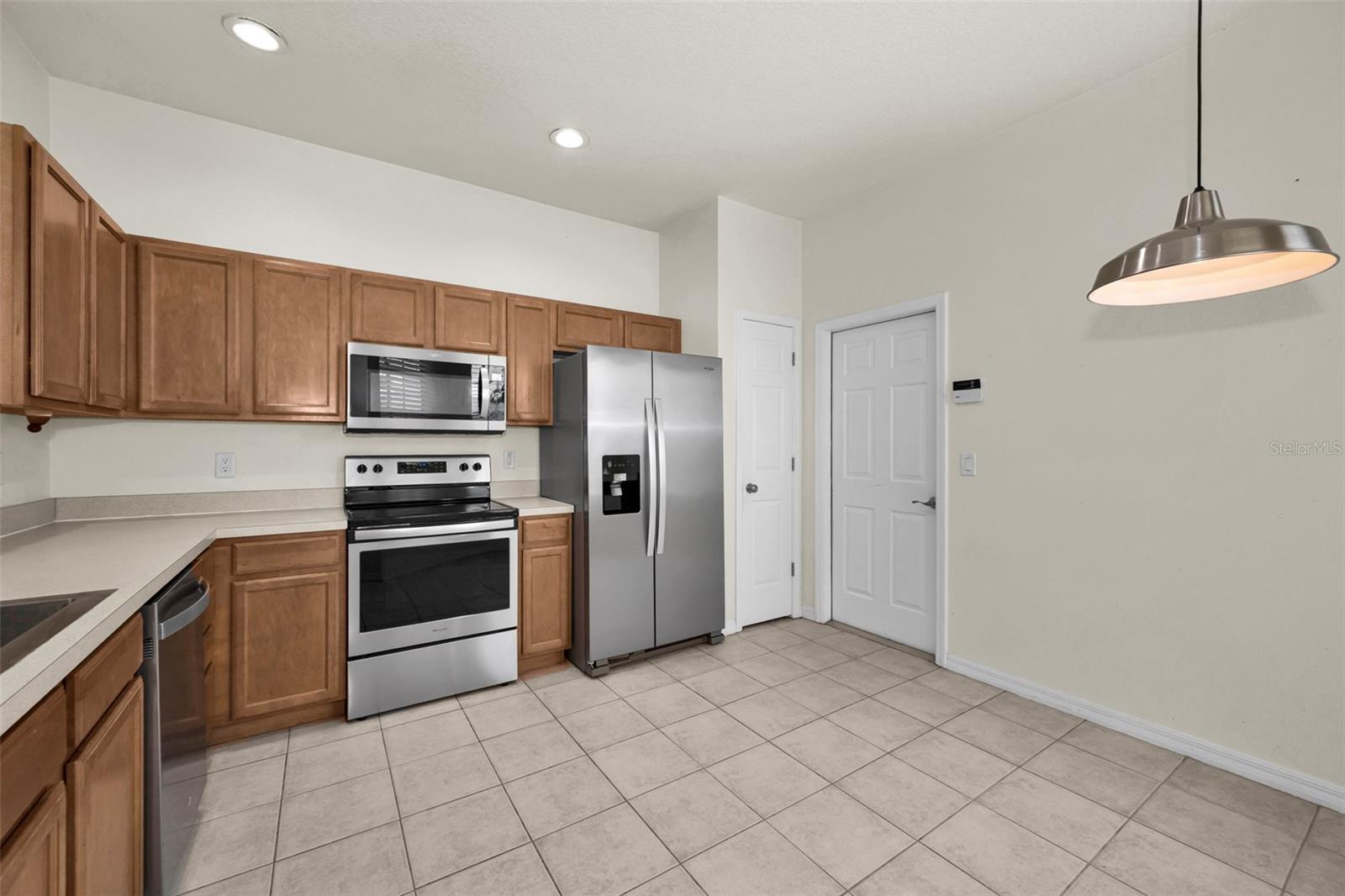 2418 EARLSWOOD CT — photo 12