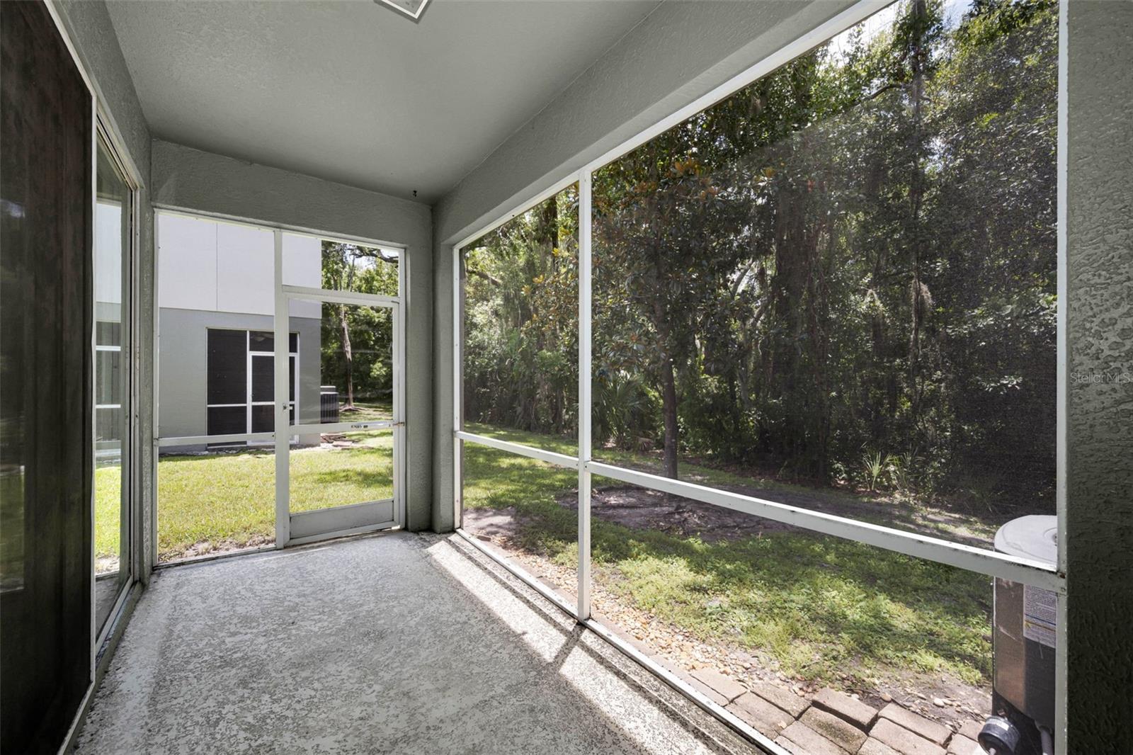 2418 EARLSWOOD CT — photo 33