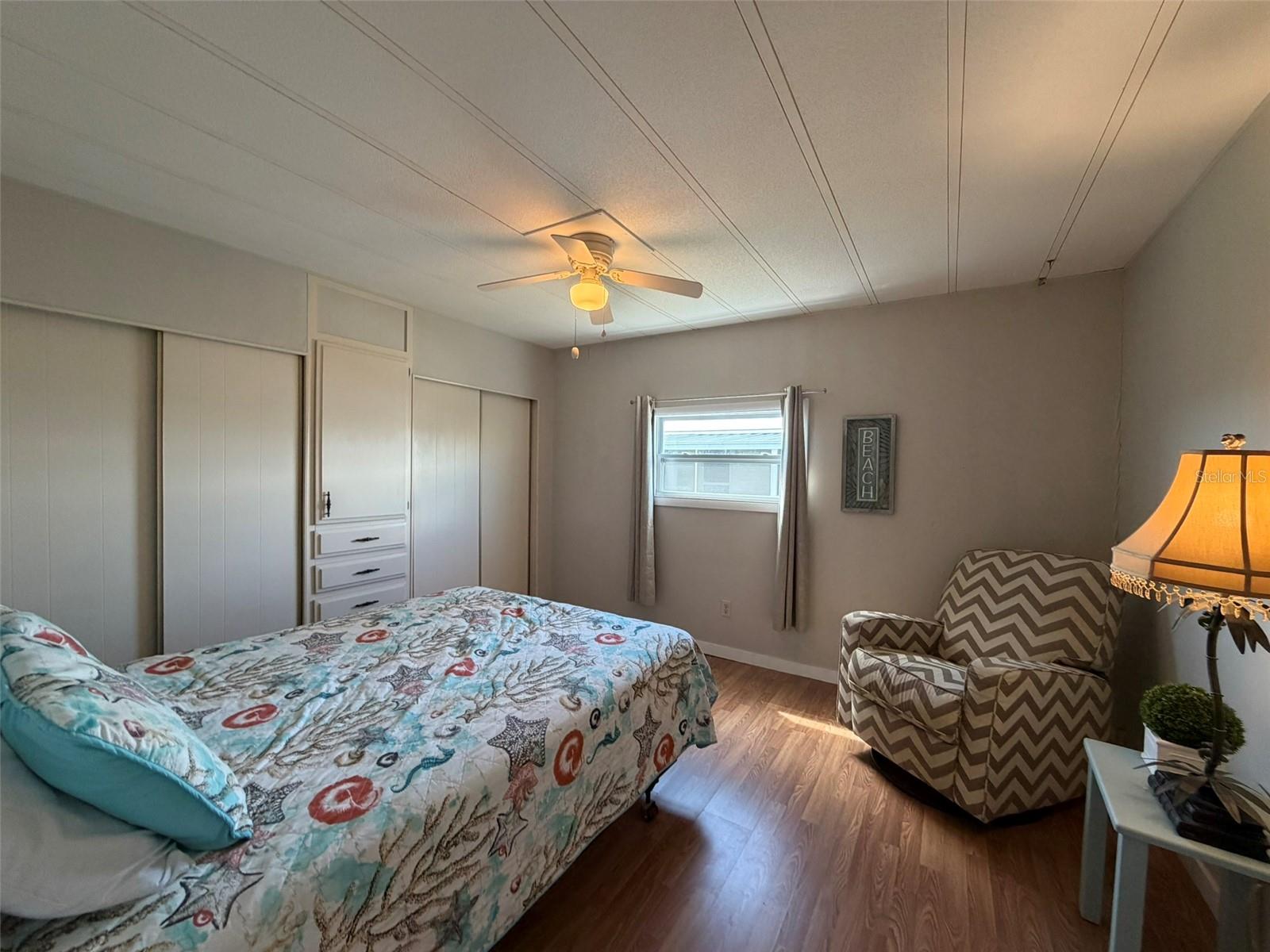 542 TAMPICO DR — photo 22