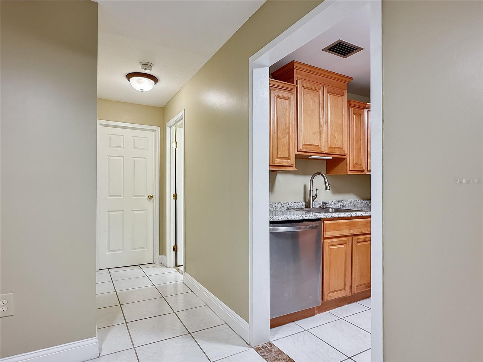2700 BAYSHORE BLVD #2108 — photo 22