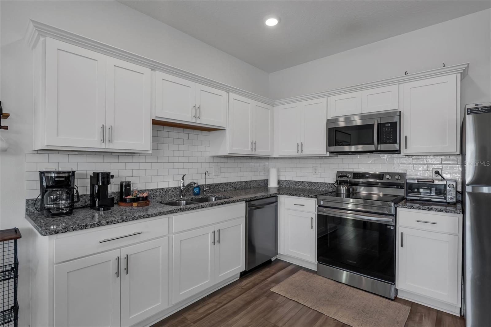 6359 KAY MORGAN LN — photo 9