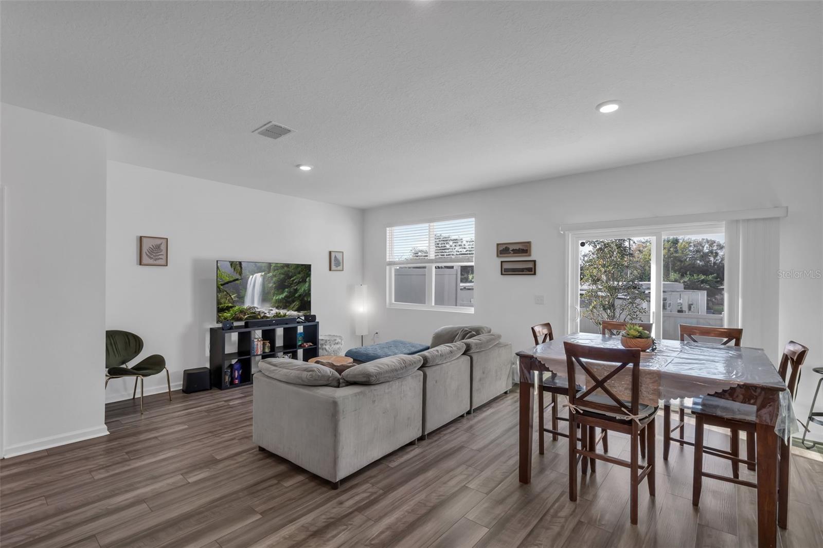 6359 KAY MORGAN LN — photo 3