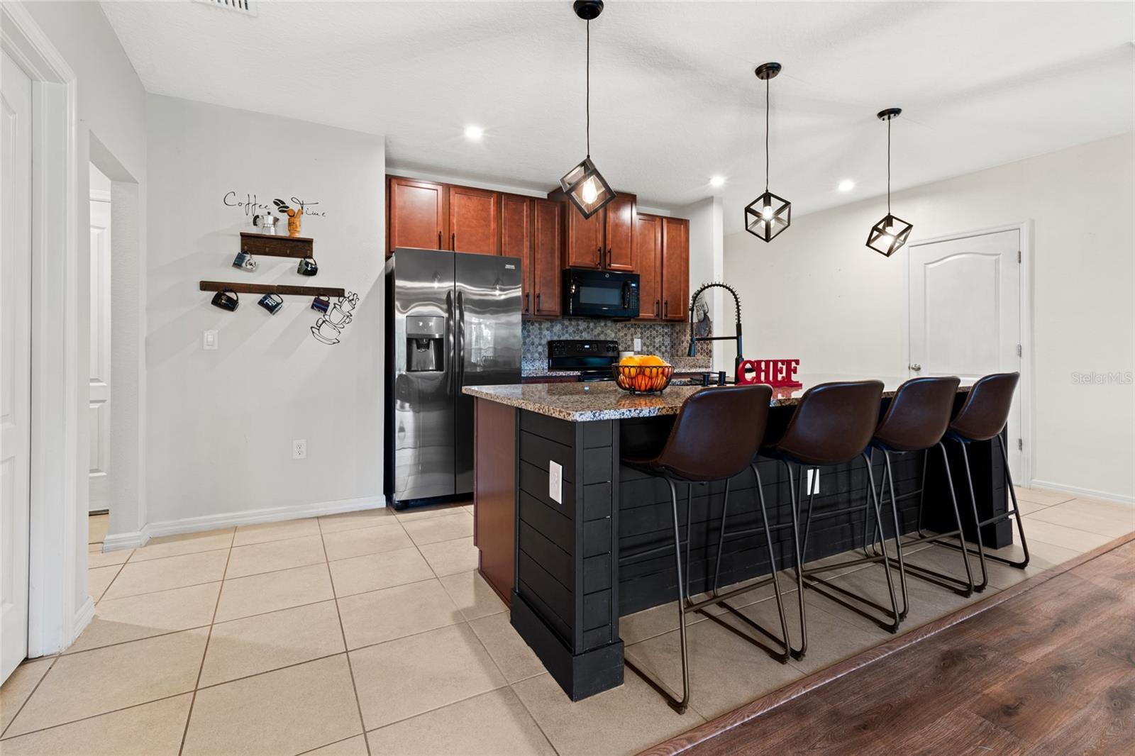 10480 HAWKS LANDING DR — photo 7