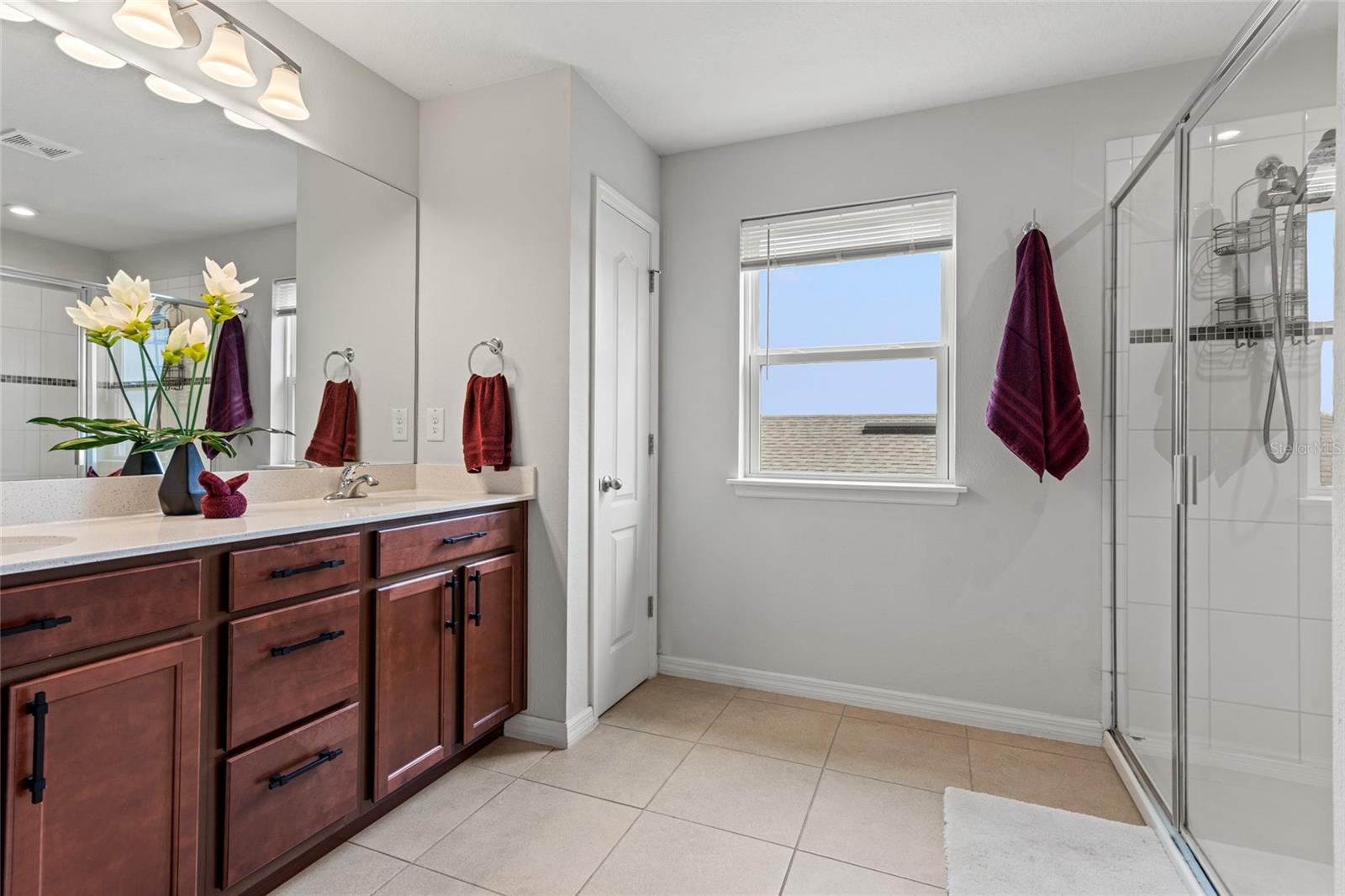 10480 HAWKS LANDING DR — photo 28