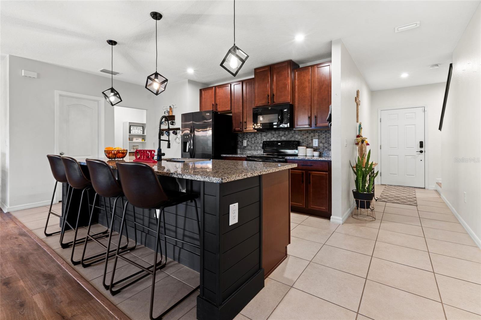 10480 HAWKS LANDING DR — photo 6