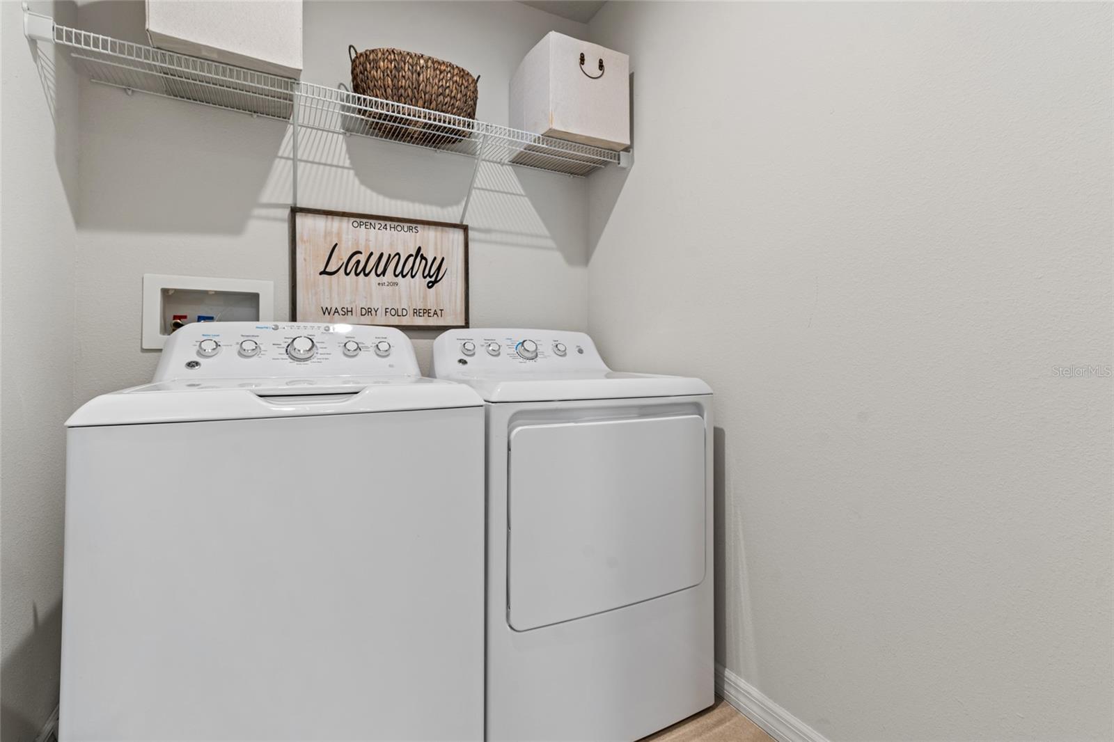 10480 HAWKS LANDING DR — photo 23