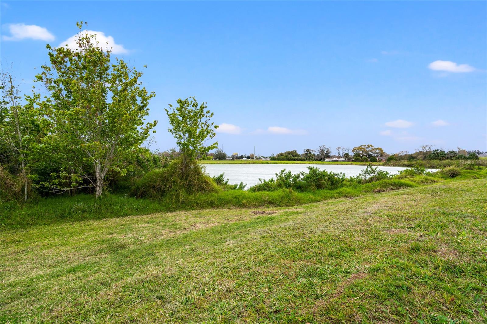 10480 HAWKS LANDING DR — photo 39