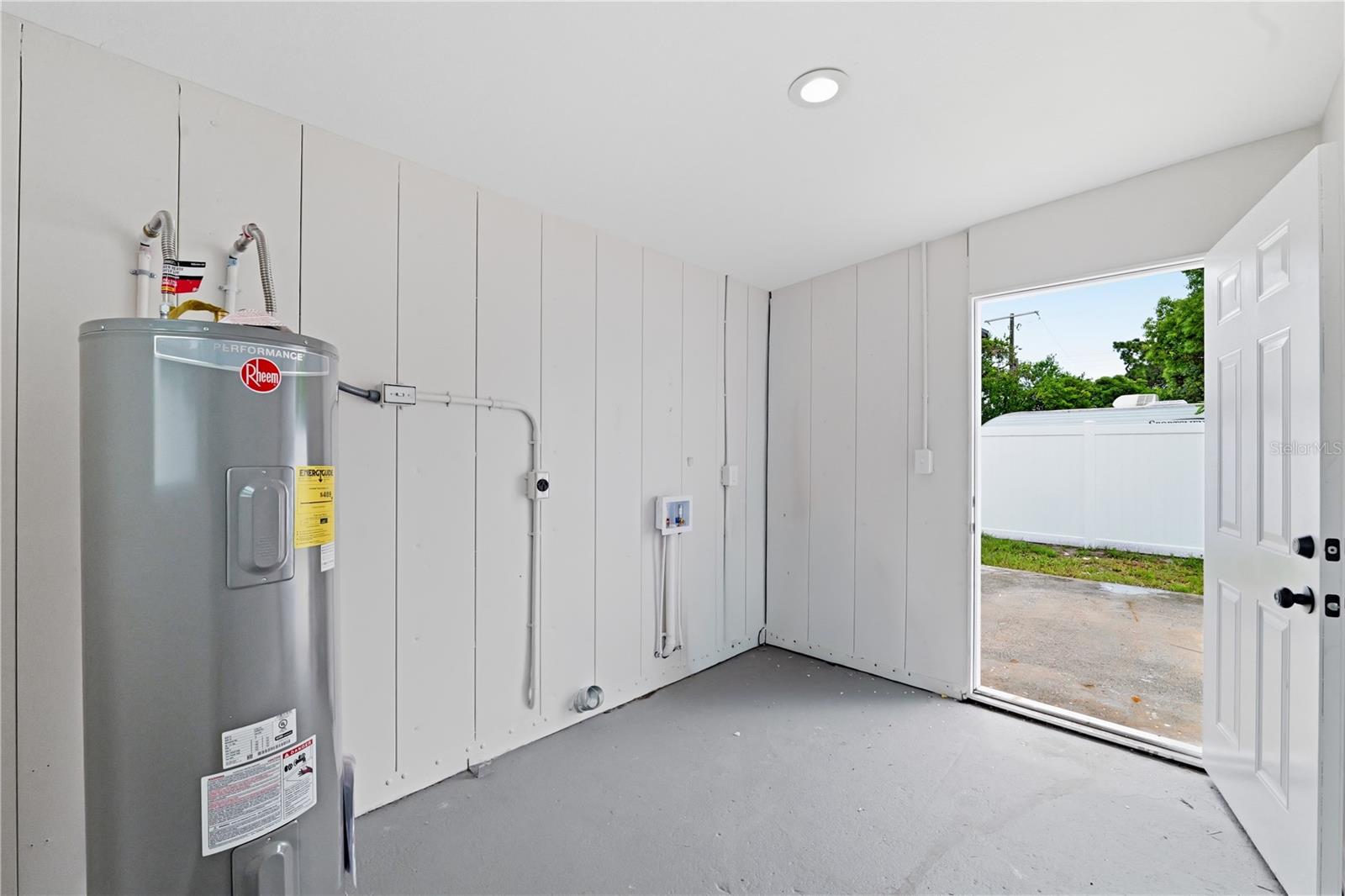 3923 W FLORA ST — photo 30