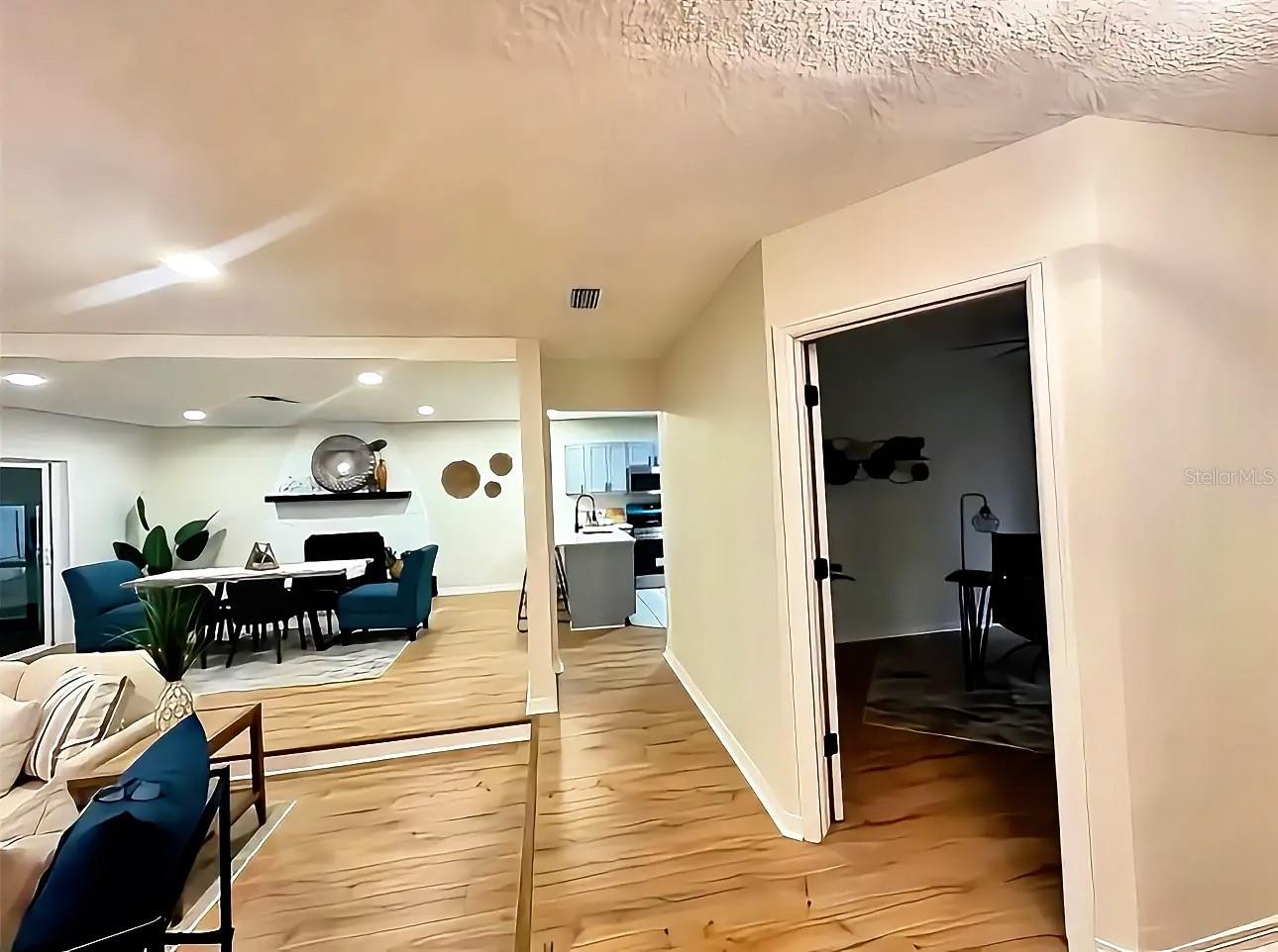 22360 STILLWOOD DR — photo 12