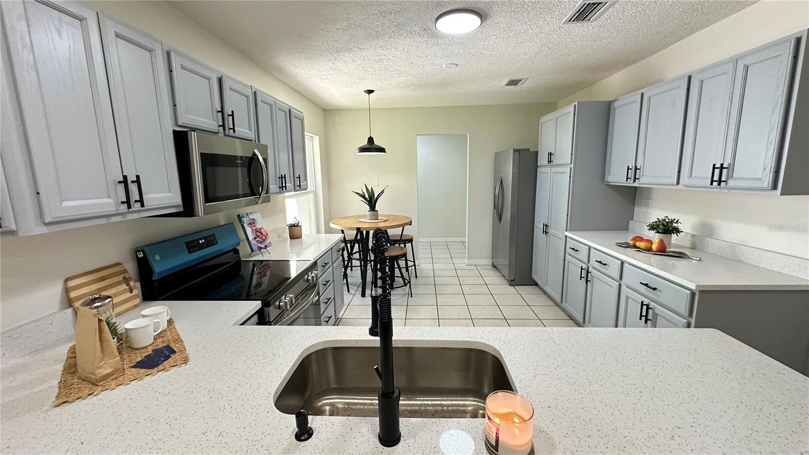 22360 STILLWOOD DR — photo 15