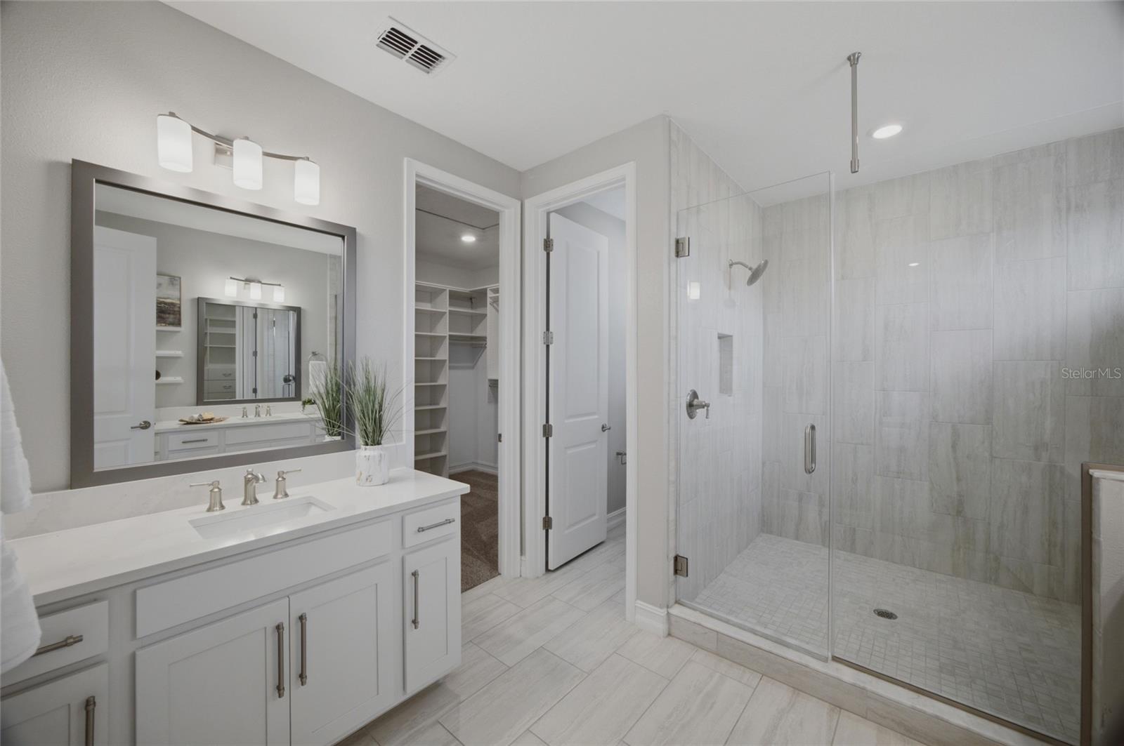 4667 SAN MARTINO DR — photo 35