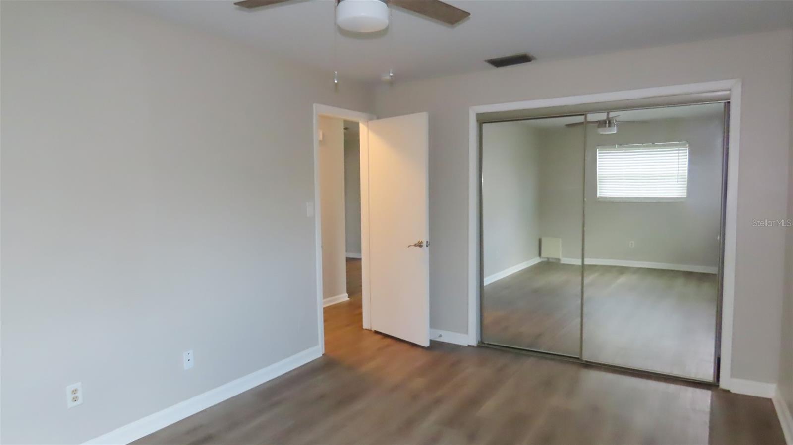 2459 RUTLAND LN — photo 24
