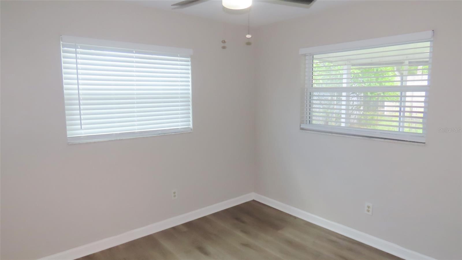 2459 RUTLAND LN — photo 26