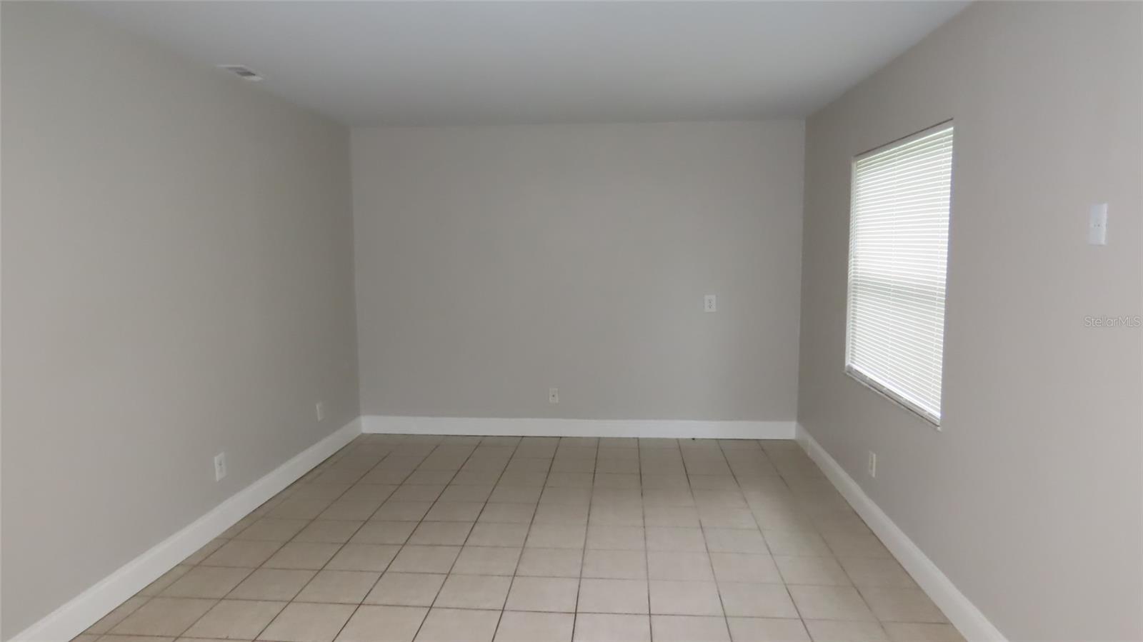 2459 RUTLAND LN — photo 18
