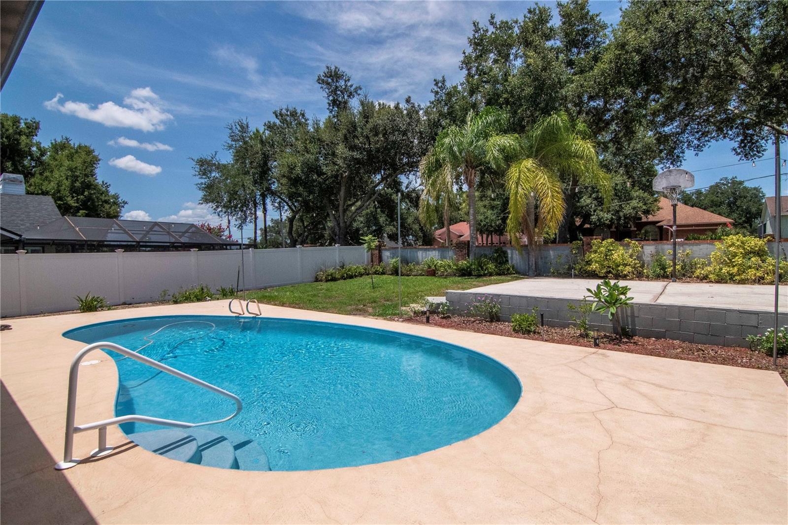 2608 BERRYVINE PL — photo 29