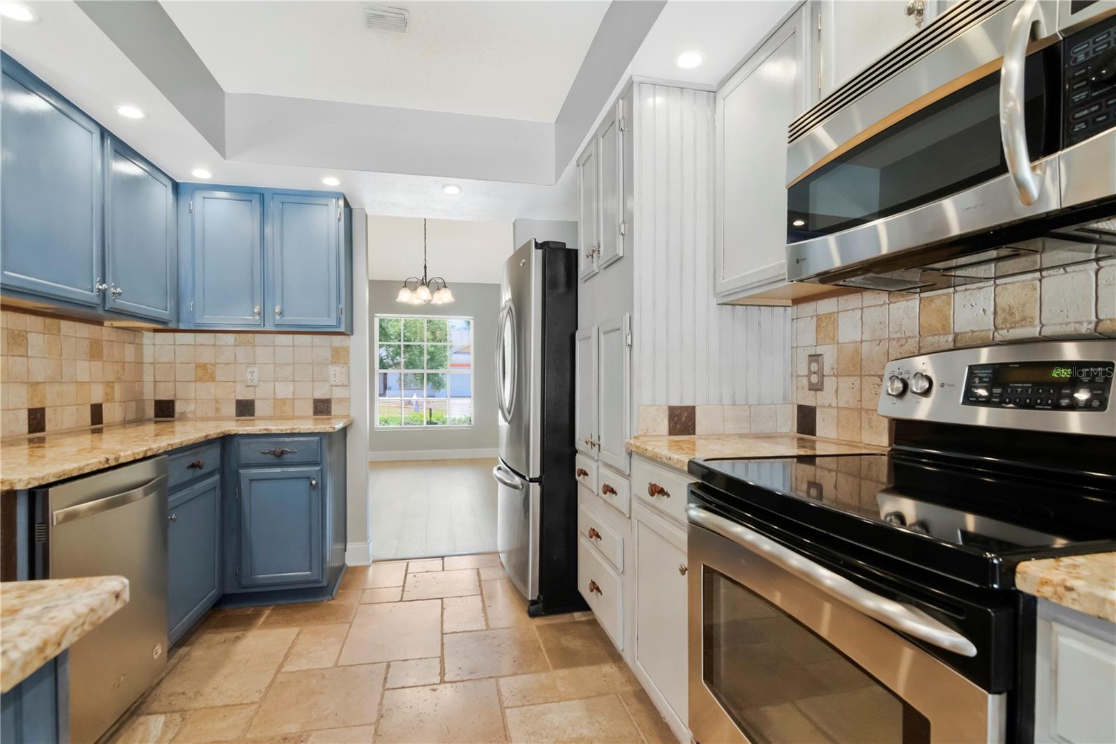 2608 BERRYVINE PL — photo 7