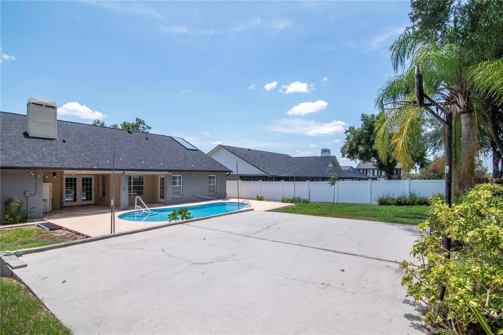 2608 BERRYVINE PL — photo 34