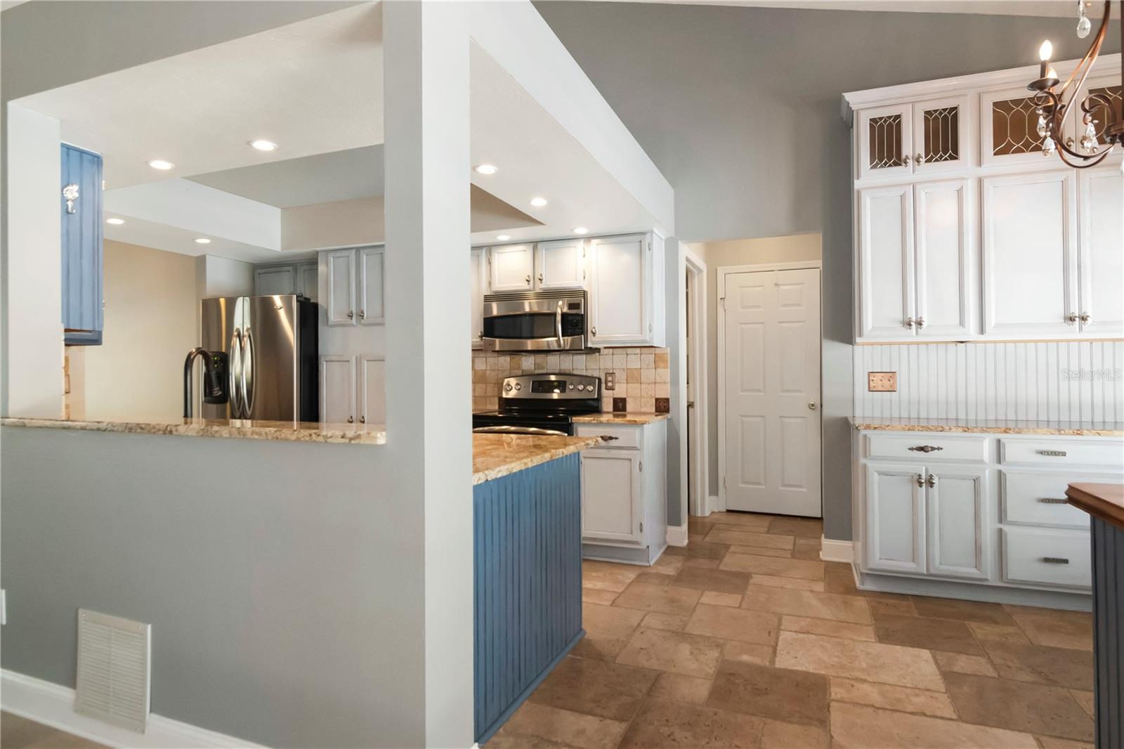 2608 BERRYVINE PL — photo 11