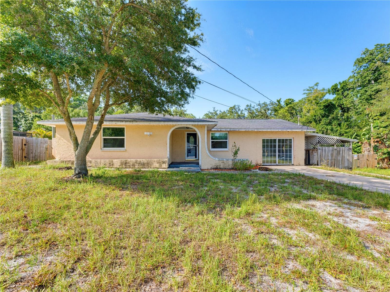 1116 E OAKWOOD ST — photo 3