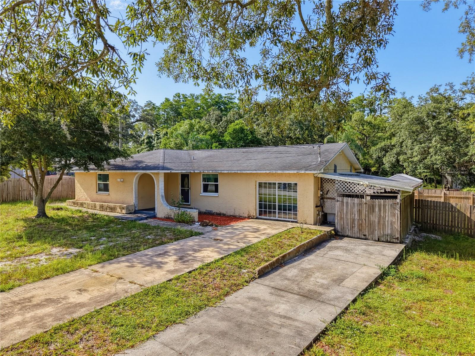 1116 E OAKWOOD ST — photo 8