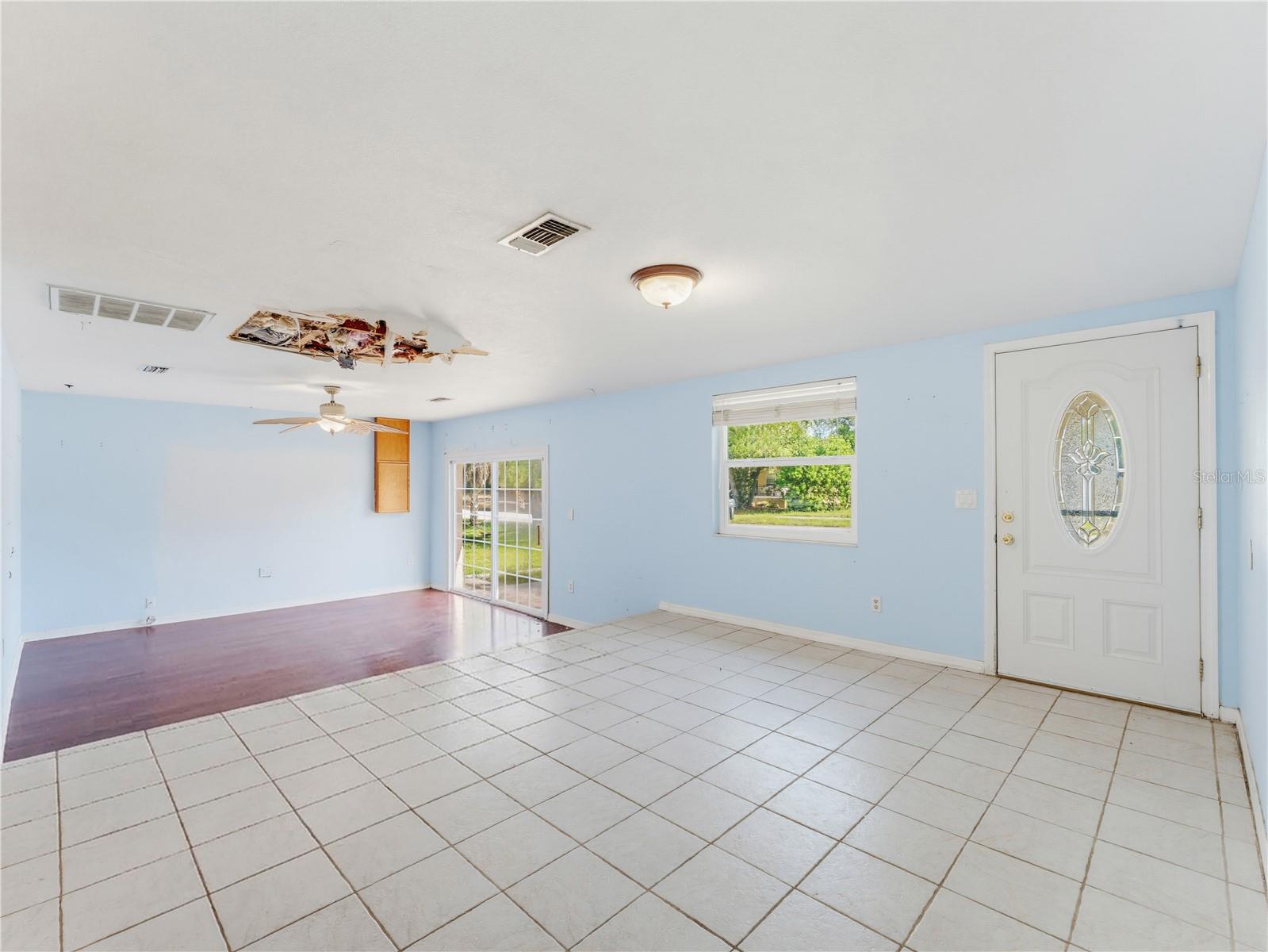 1116 E OAKWOOD ST — photo 12