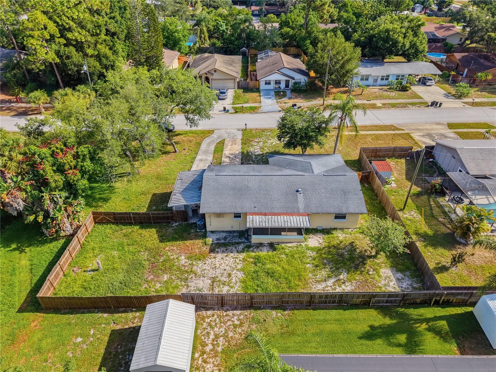 1116 E OAKWOOD ST — photo 5