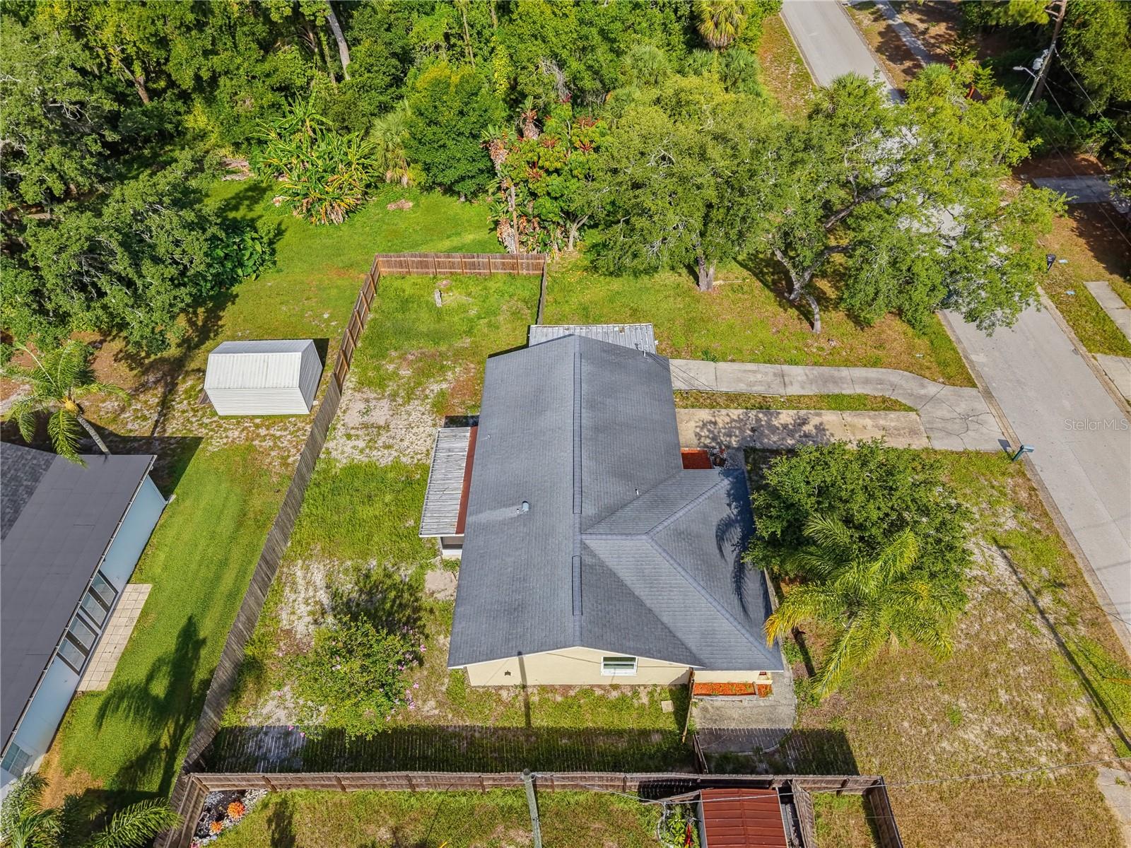 1116 E OAKWOOD ST — photo 57