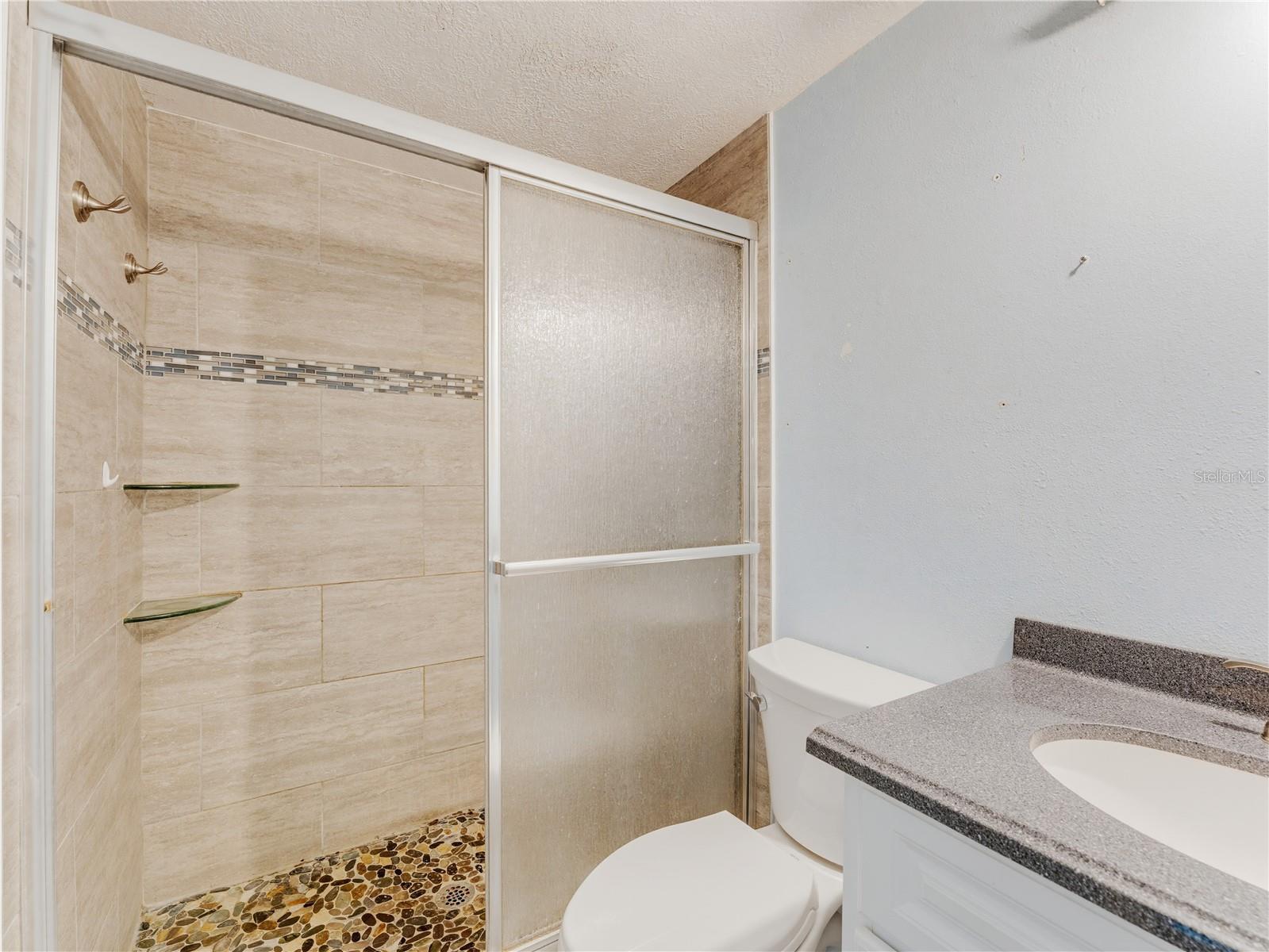 1116 E OAKWOOD ST — photo 44