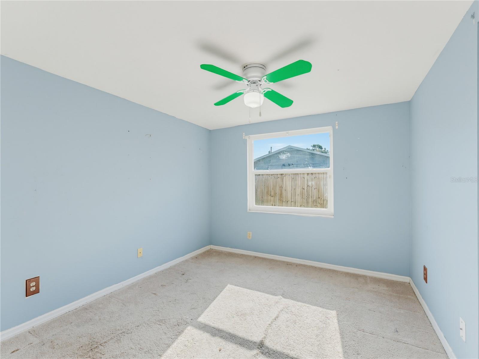 1116 E OAKWOOD ST — photo 40