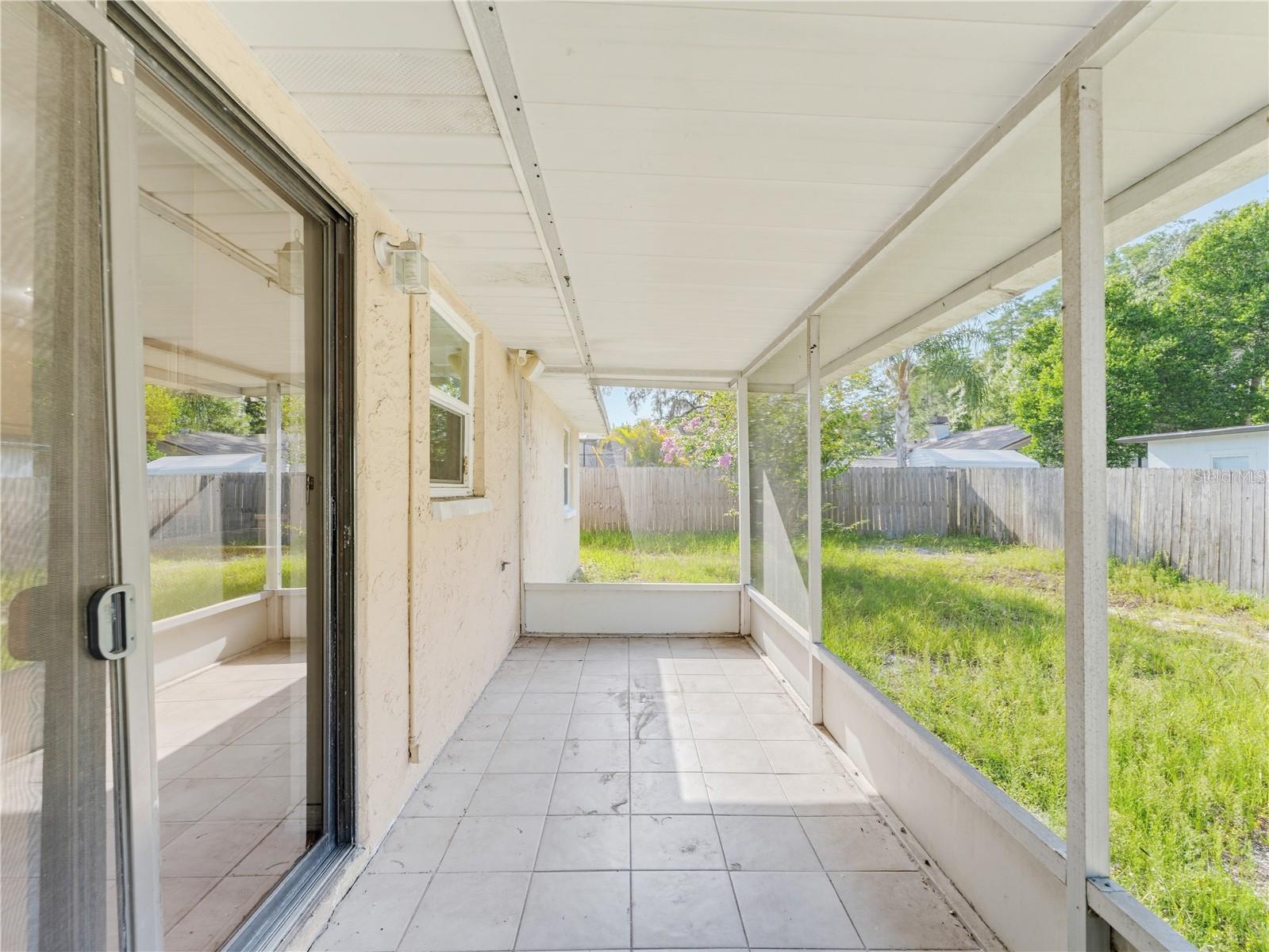1116 E OAKWOOD ST — photo 50