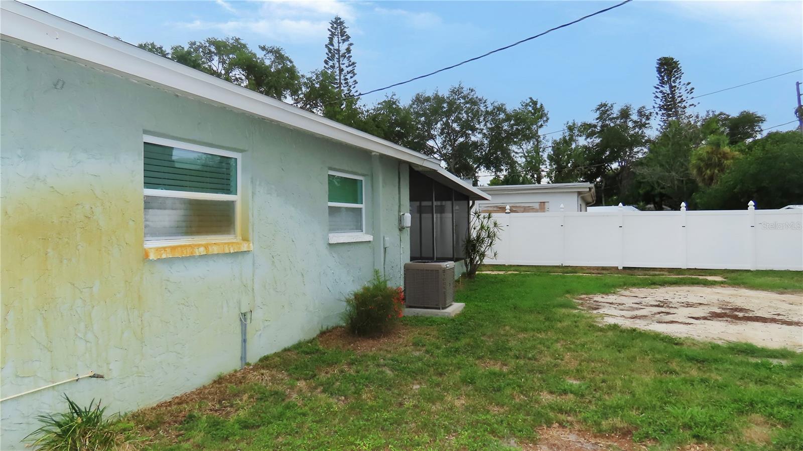 6543 34TH TER N — photo 10
