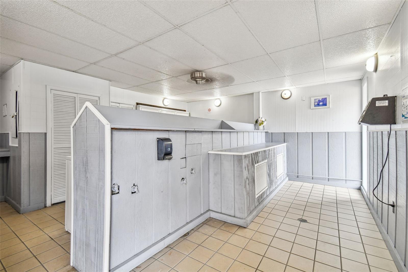 3841 S LAKE DR #197 — photo 32