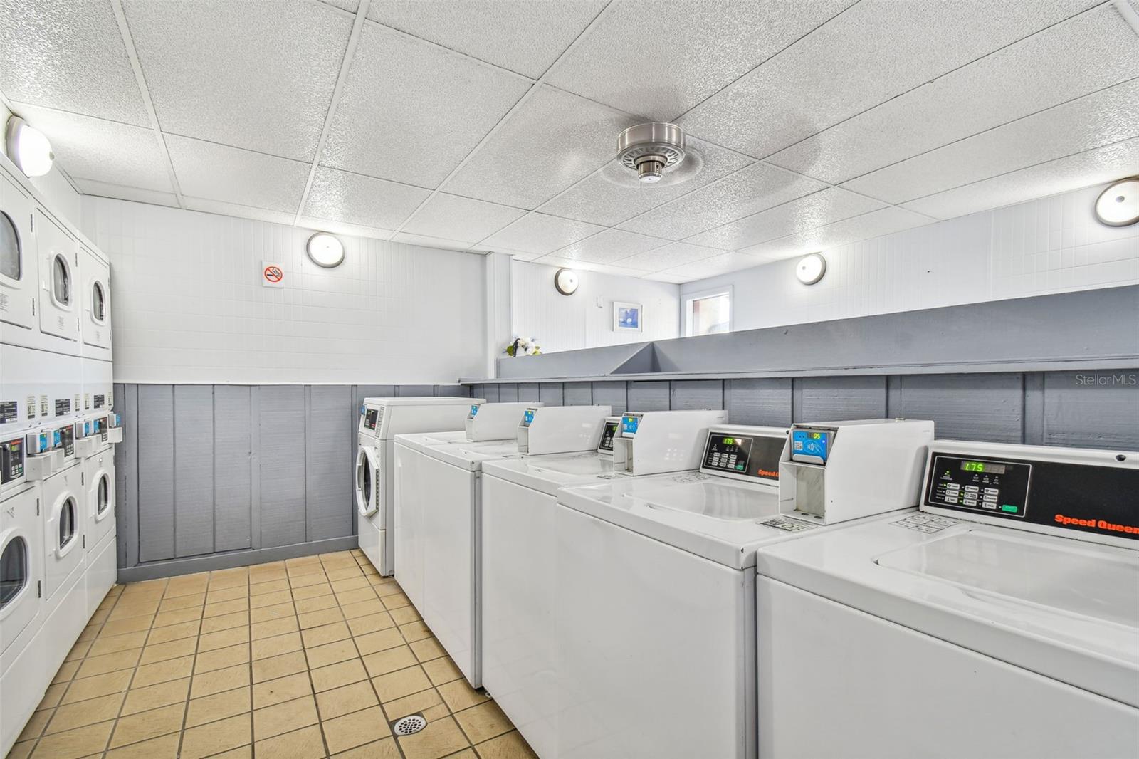 3841 S LAKE DR #197 — photo 35