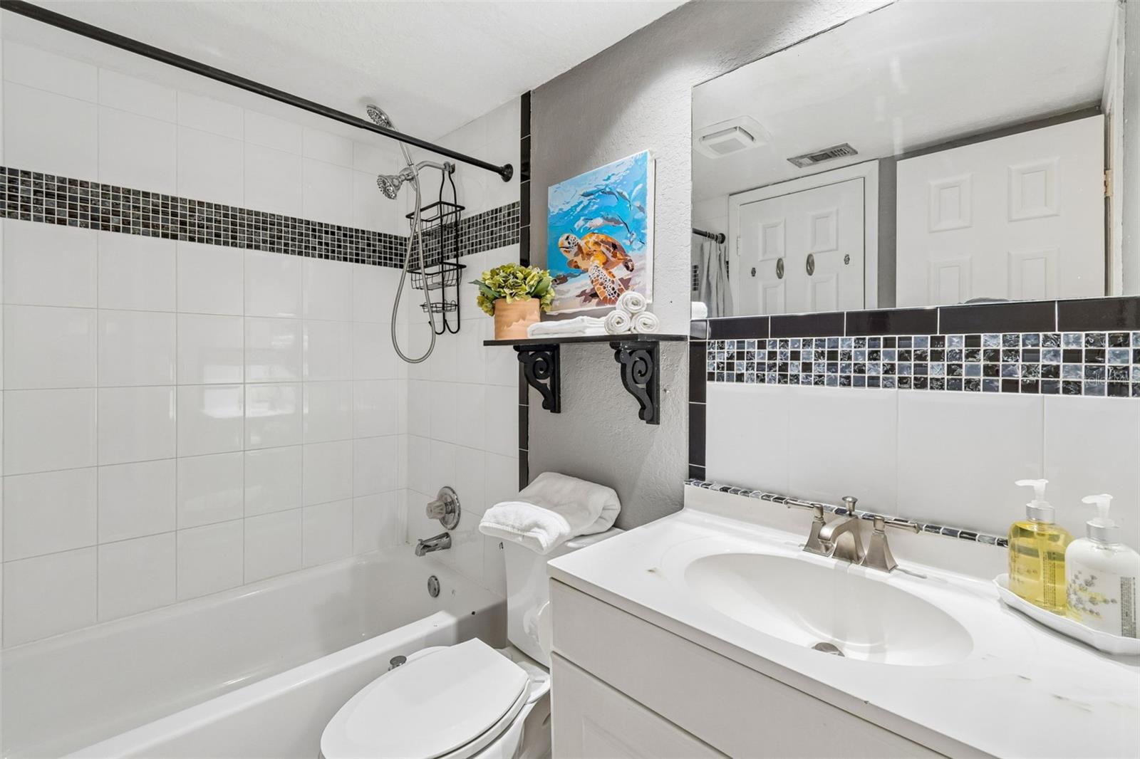 3841 S LAKE DR #197 — photo 14