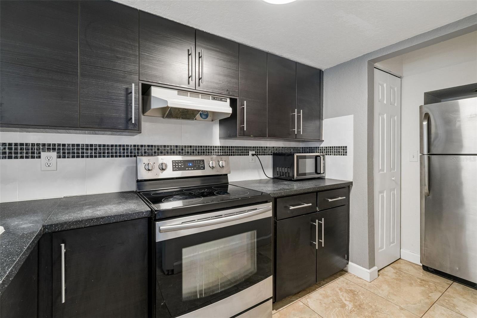 3841 S LAKE DR #197 — photo 10