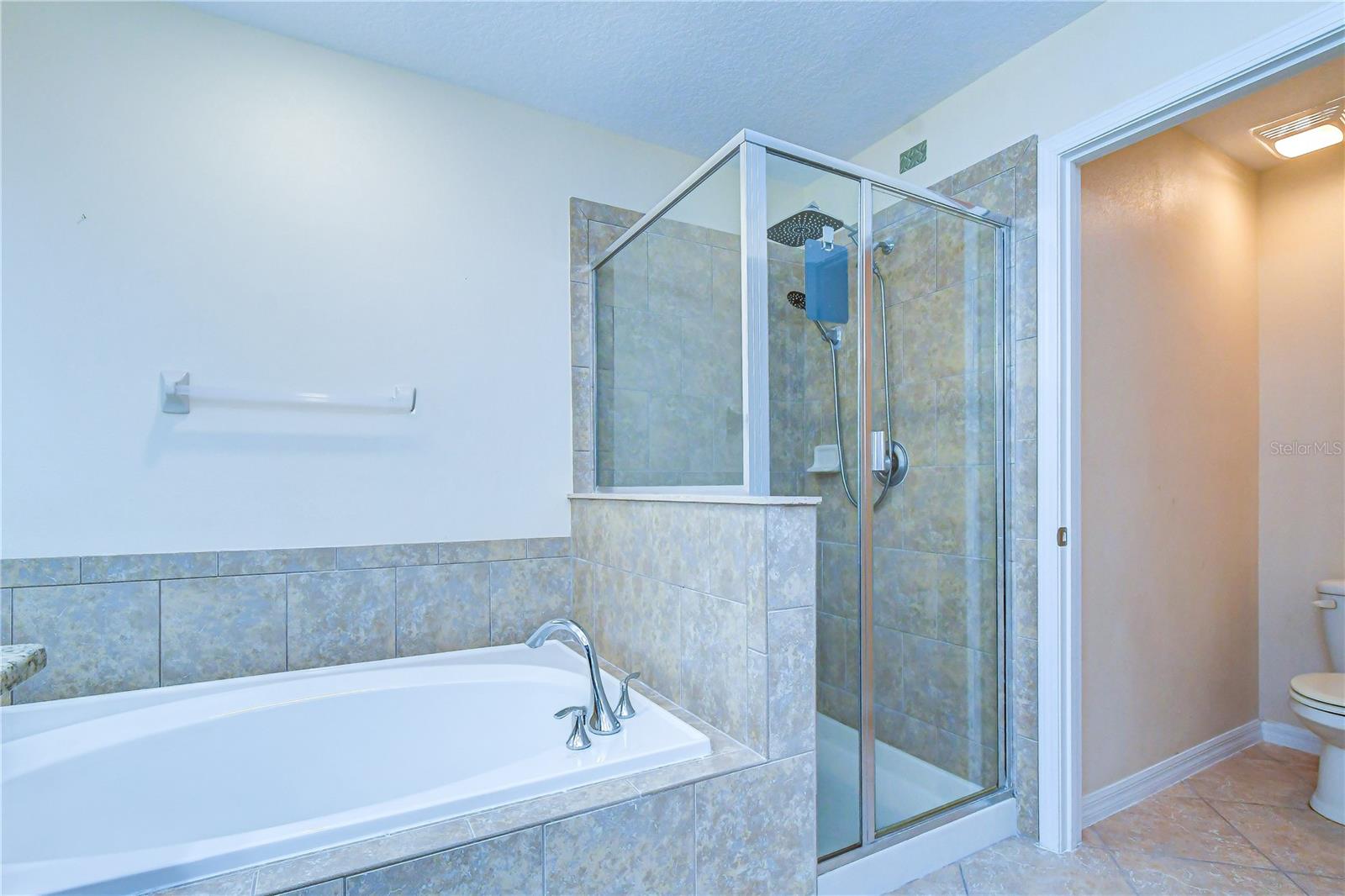 2451 DAKOTA ROCK DR — photo 39