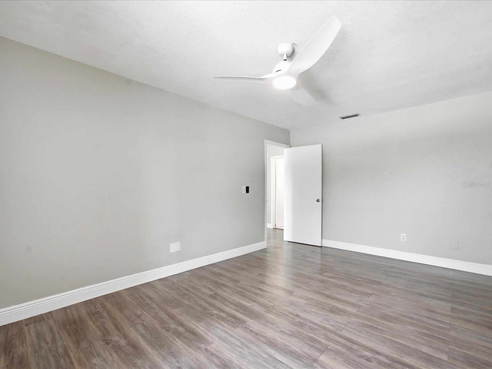 11314 LAUREL CREST LN — photo 26