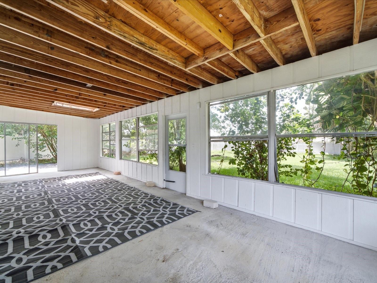 11314 LAUREL CREST LN — photo 42
