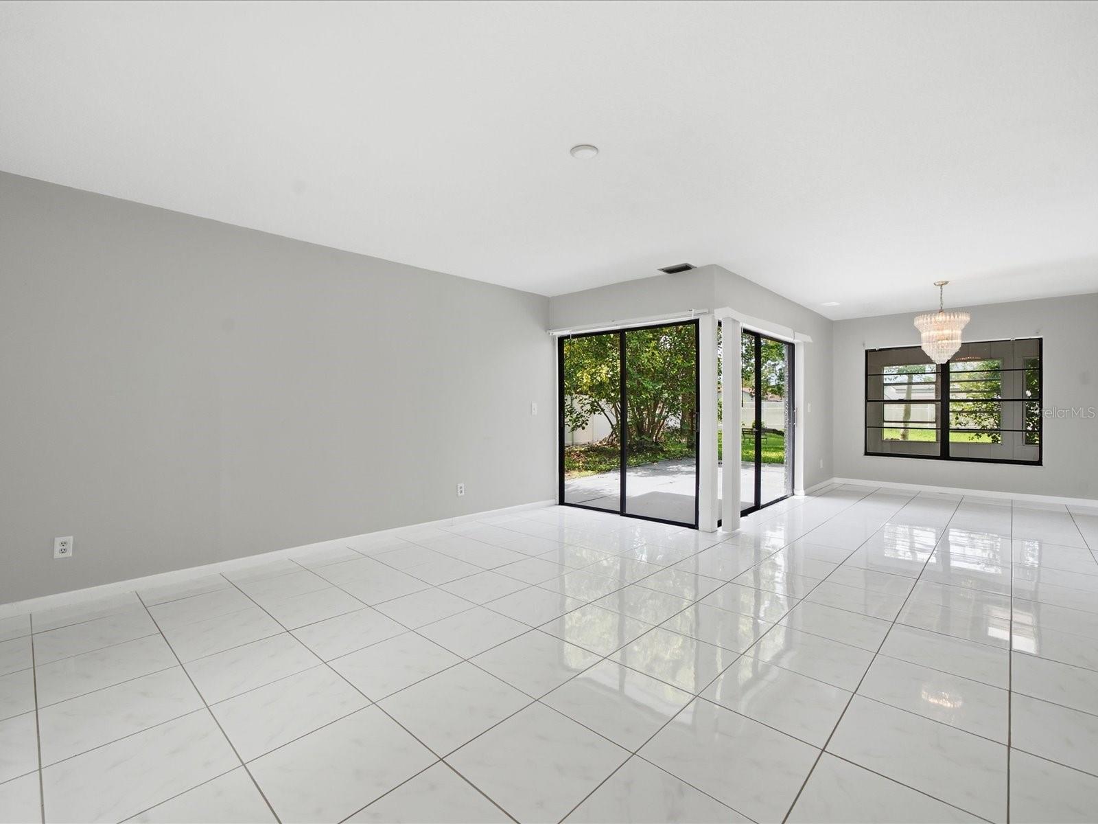 11314 LAUREL CREST LN — photo 25