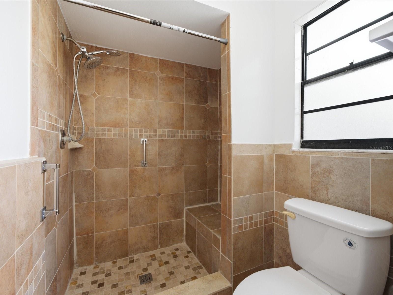 11314 LAUREL CREST LN — photo 33