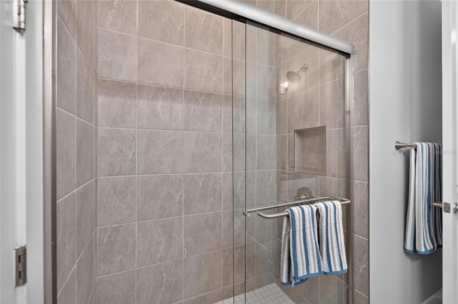 8910 DRUMMER PLANK DR — photo 40