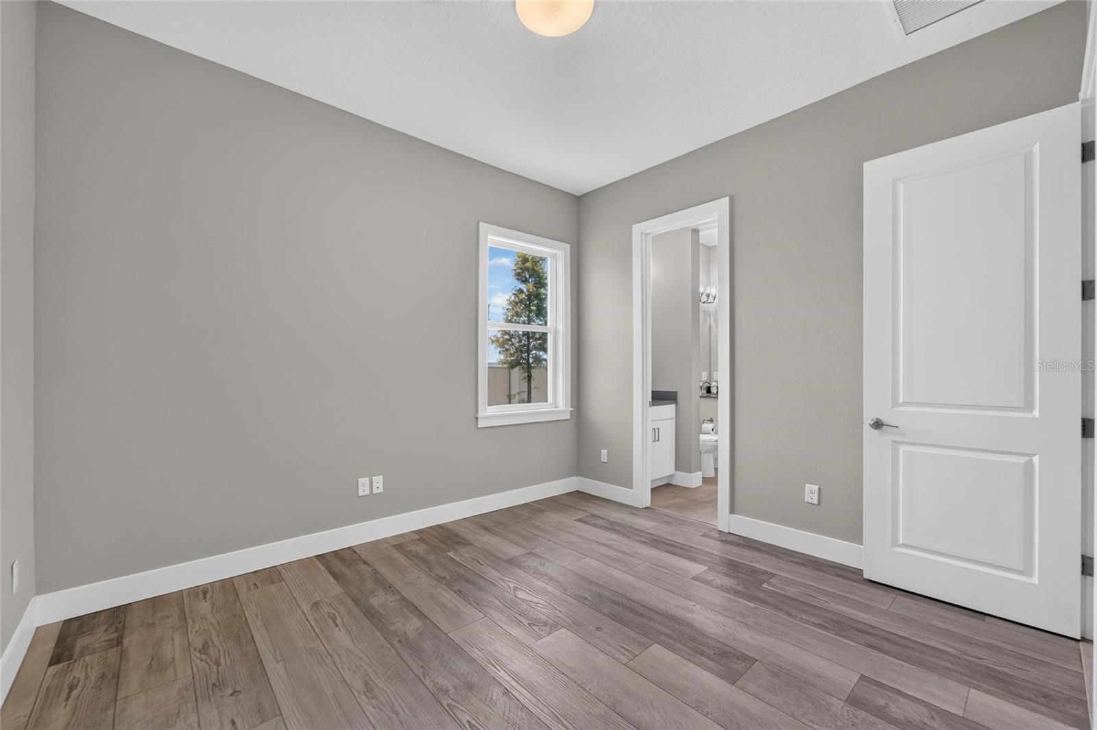 8910 DRUMMER PLANK DR — photo 44